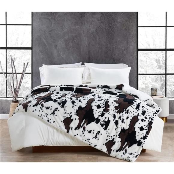 Soft and Thick Faux Fur Sherpa Backing Bed Blanket, Cows Flower, 86" x 92" - Picture 3 of 7